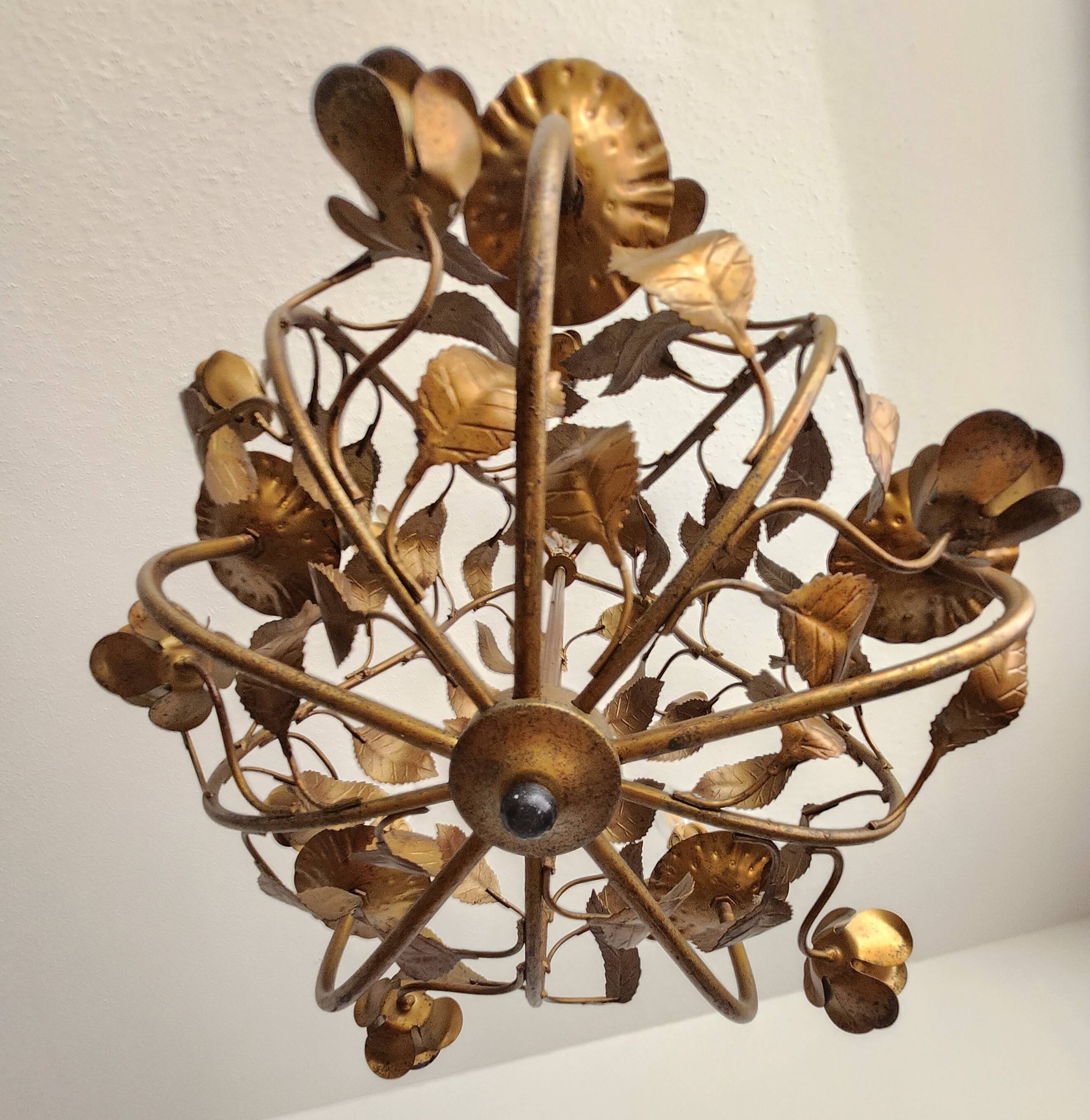 Chandelier hand-forged Hollywood Regency rose leaf decorations