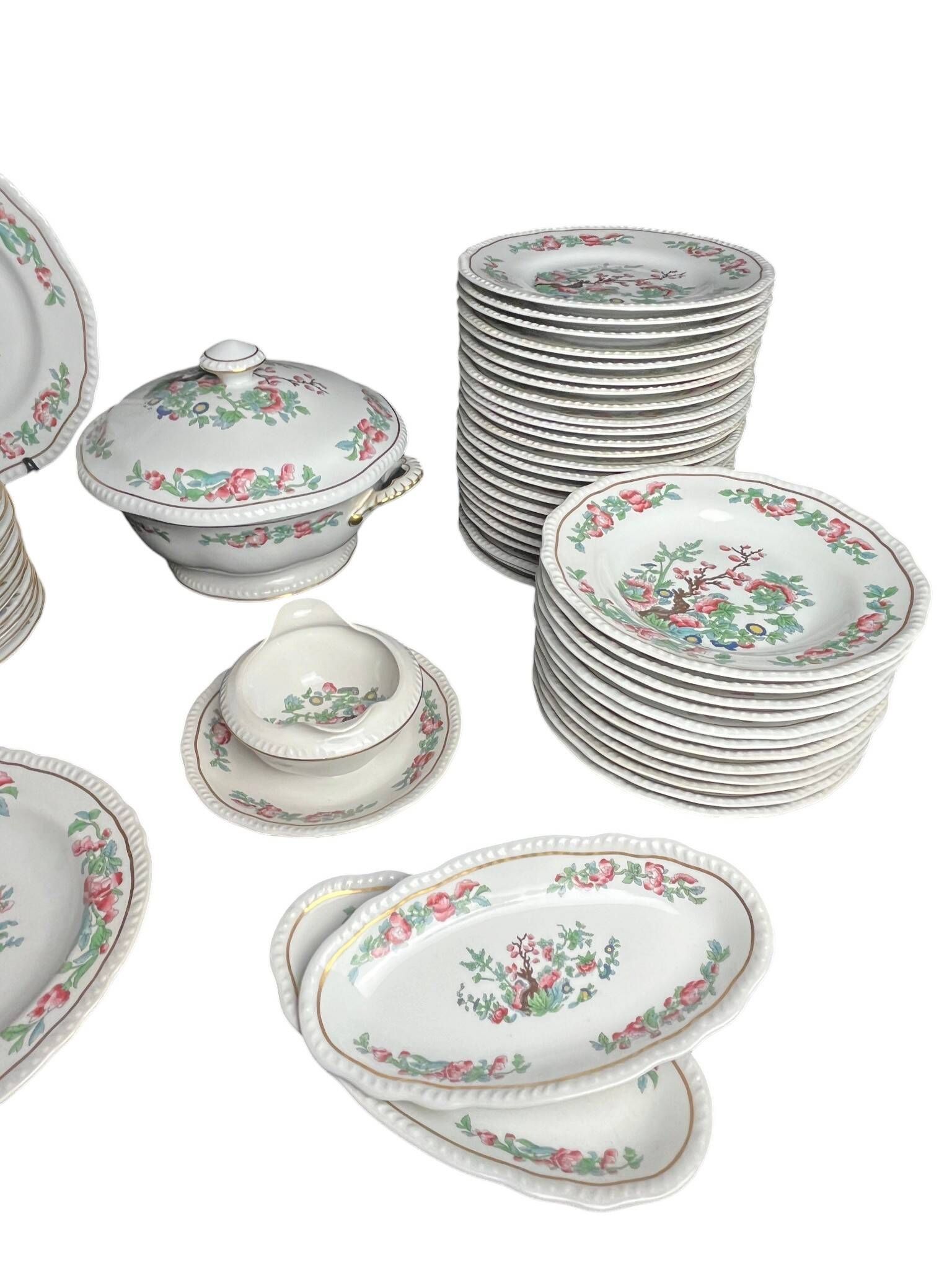 Tableware, Limoges porcelain service Bernardaud Trees of India 20th century