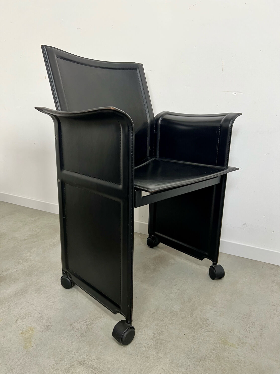 Lot 4 old armchairs "Korium" by Tito Agnoli for Matteo Grassi 1980