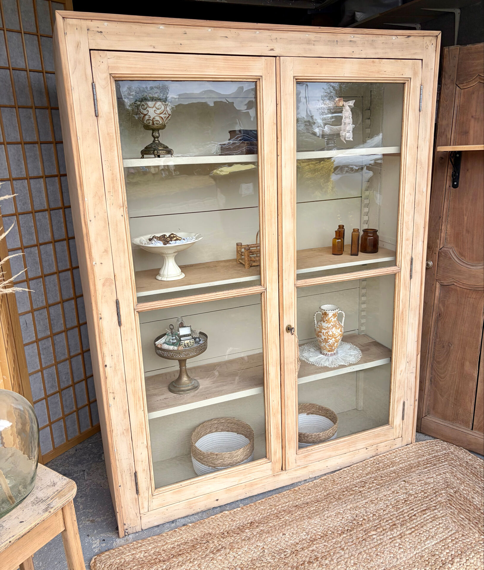 Wooden display cabinet