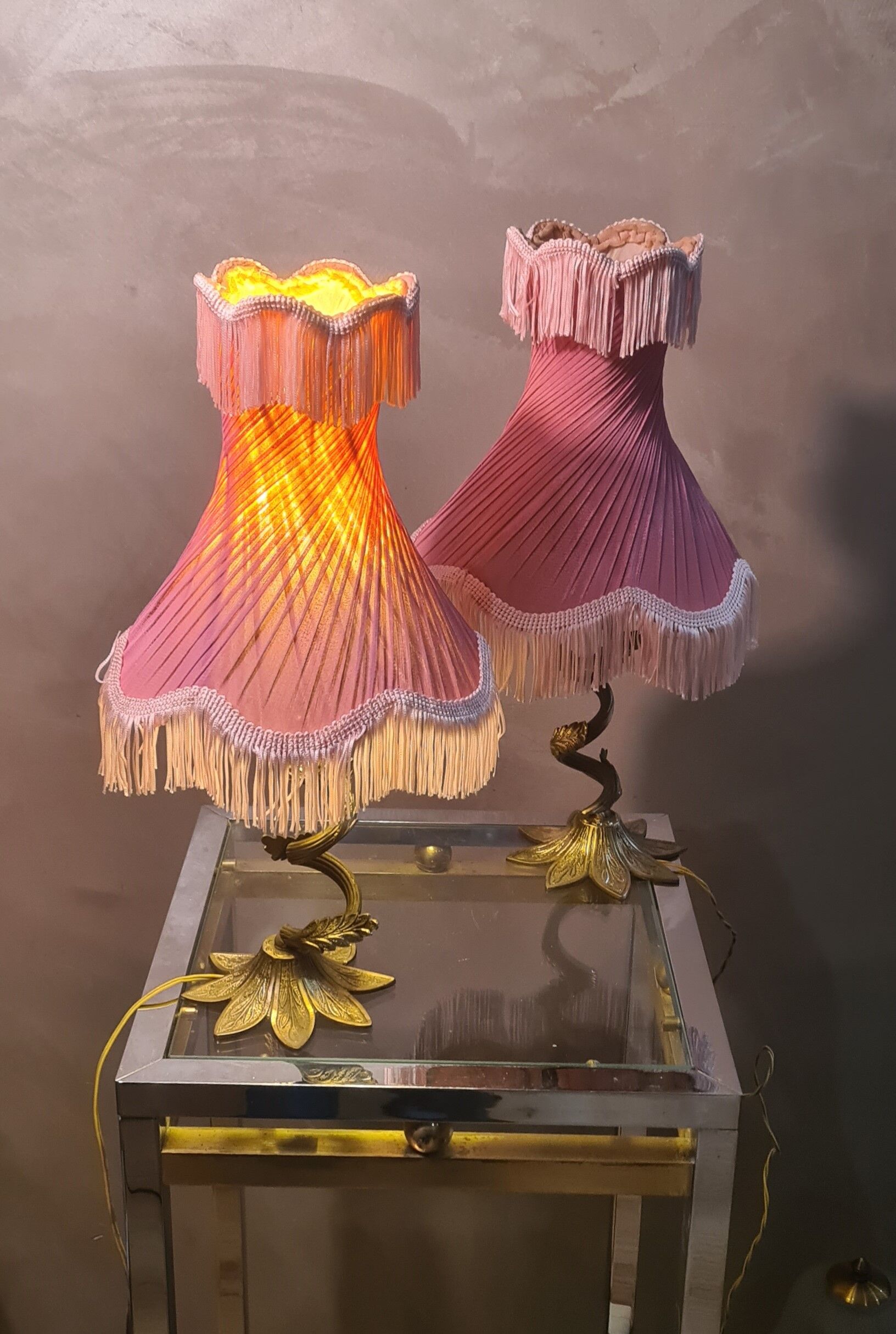 2 bedside lamps 1900