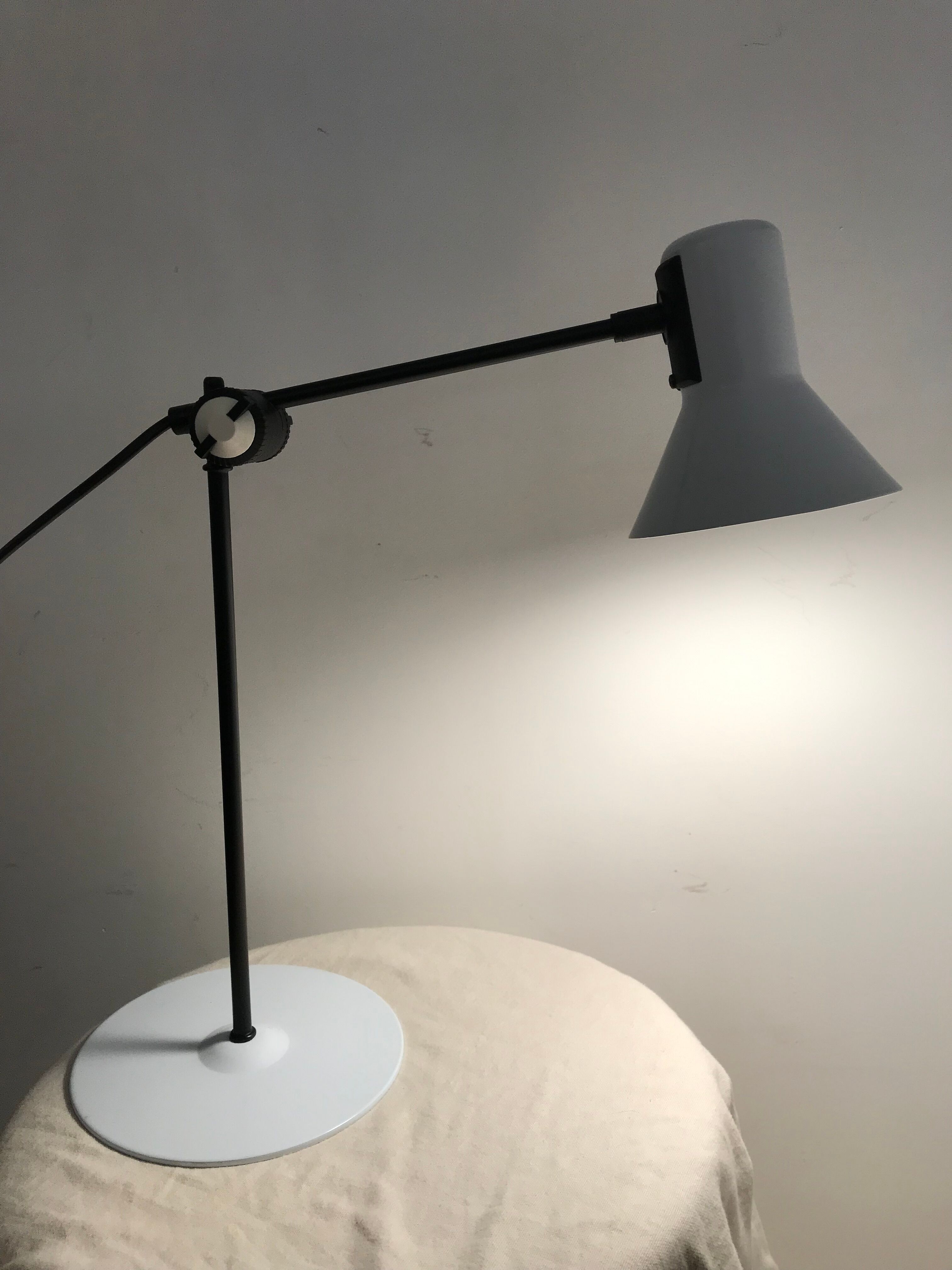 Lampe blanche Veneta Lumi