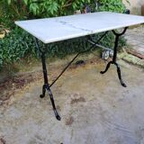 Bistro table in Carrara marble and cast iron circa 1900
