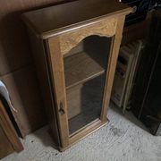 Petite bibliothèque bois vitrée