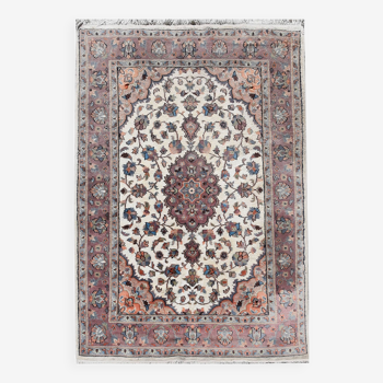 Tapis d'orient Jihangir - laine et soie : 1.82 x 1.26 Mètres