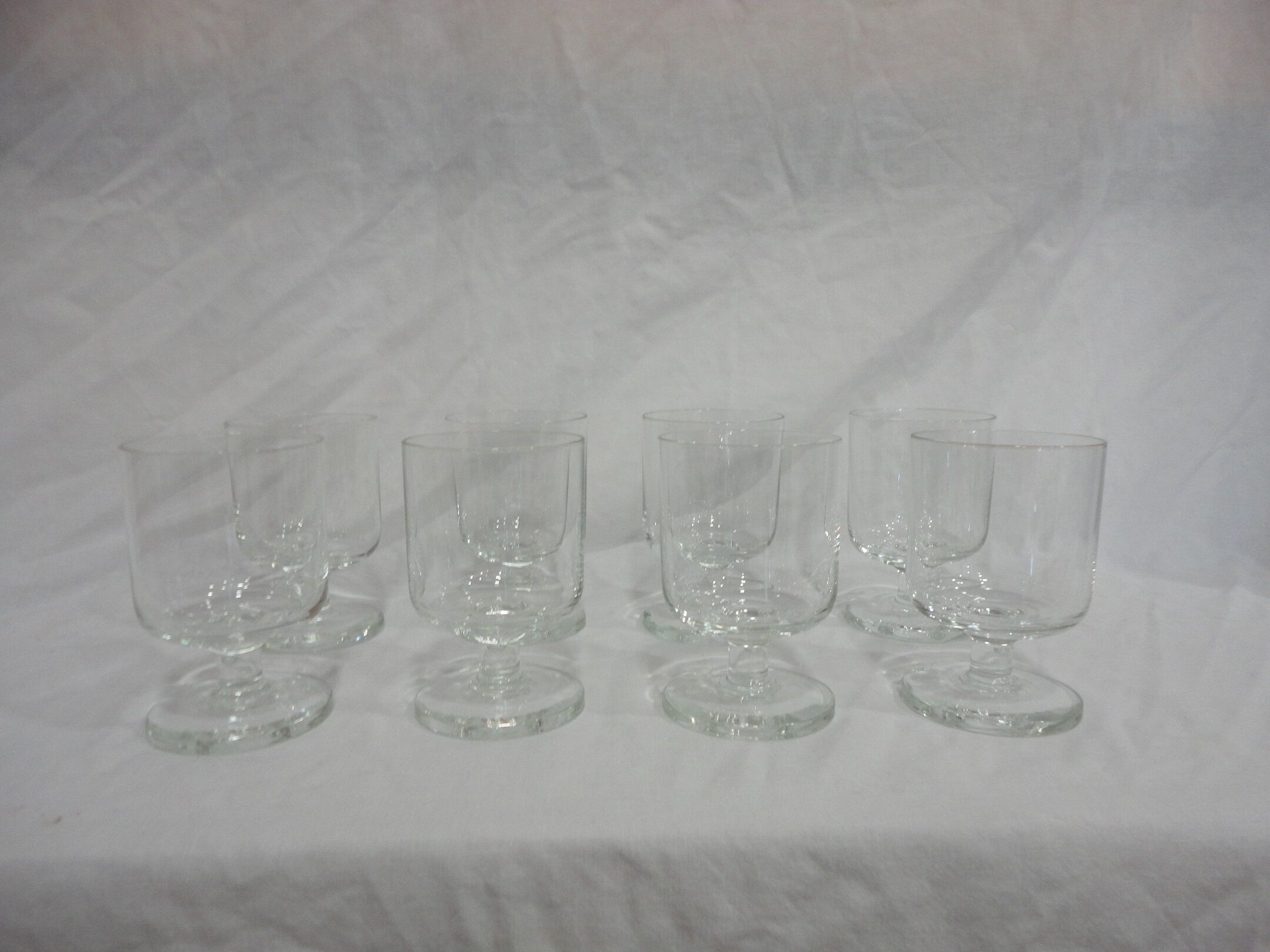 8 glass set transparent 70 years