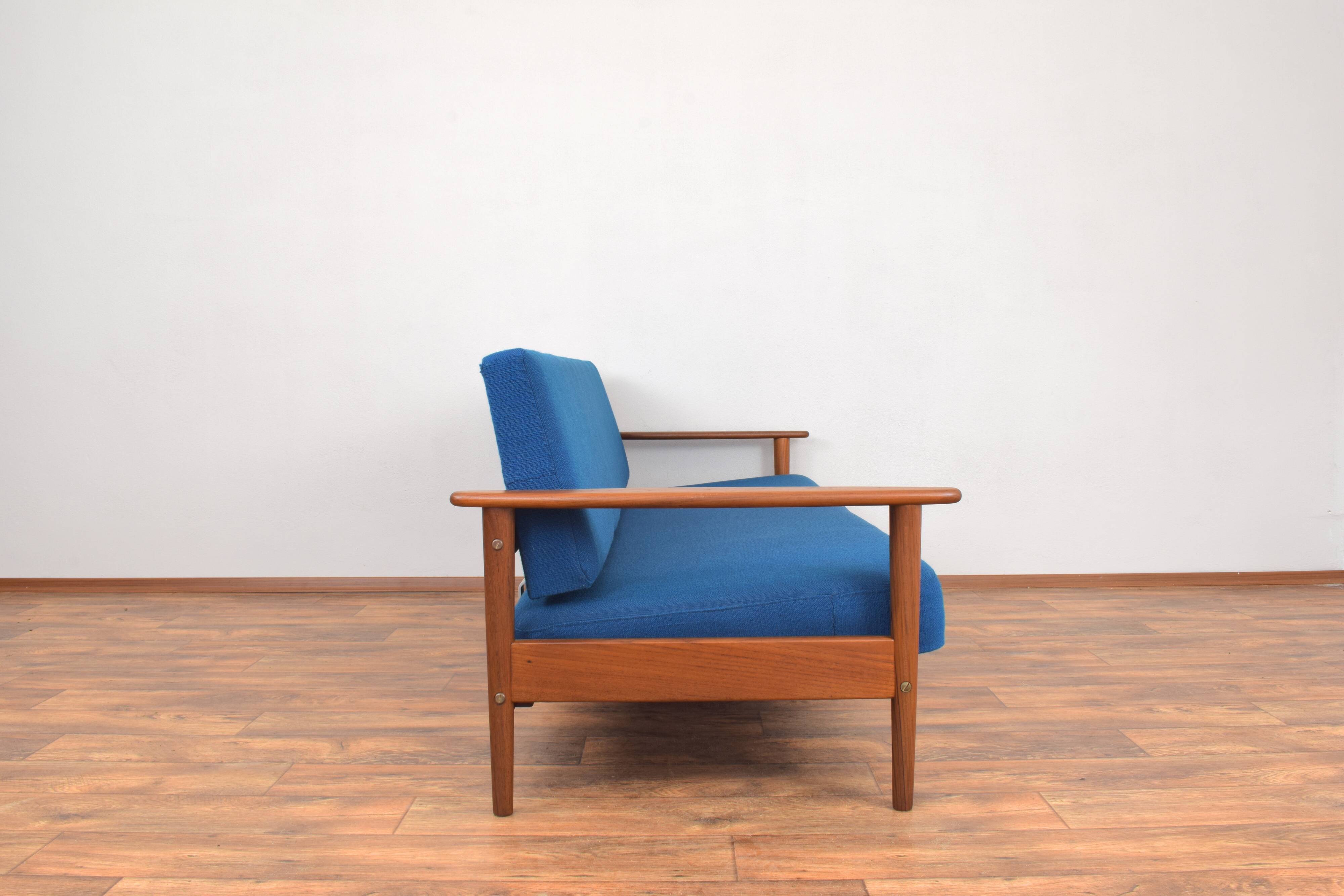 Canapé en teck du milieu du siècle, années 1960