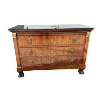 Mahogany chest of drawers with flat columns back from egypt feet claws early xixth