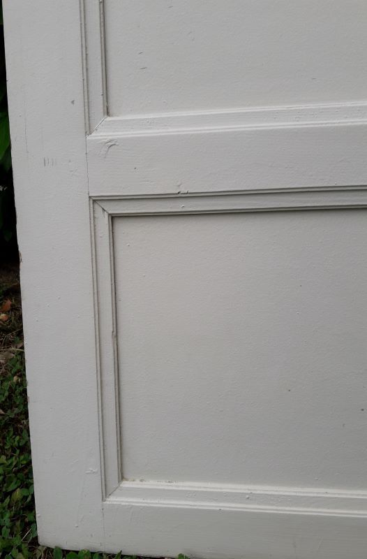 Porte vintage panneautée