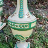 1 pair of deco vases