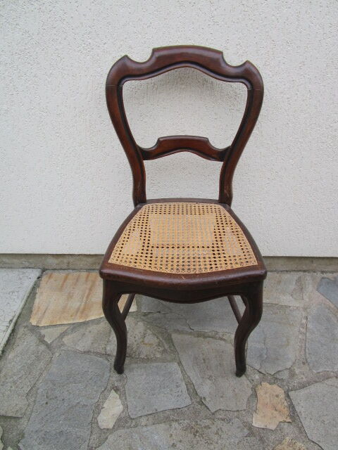Antique canned chair