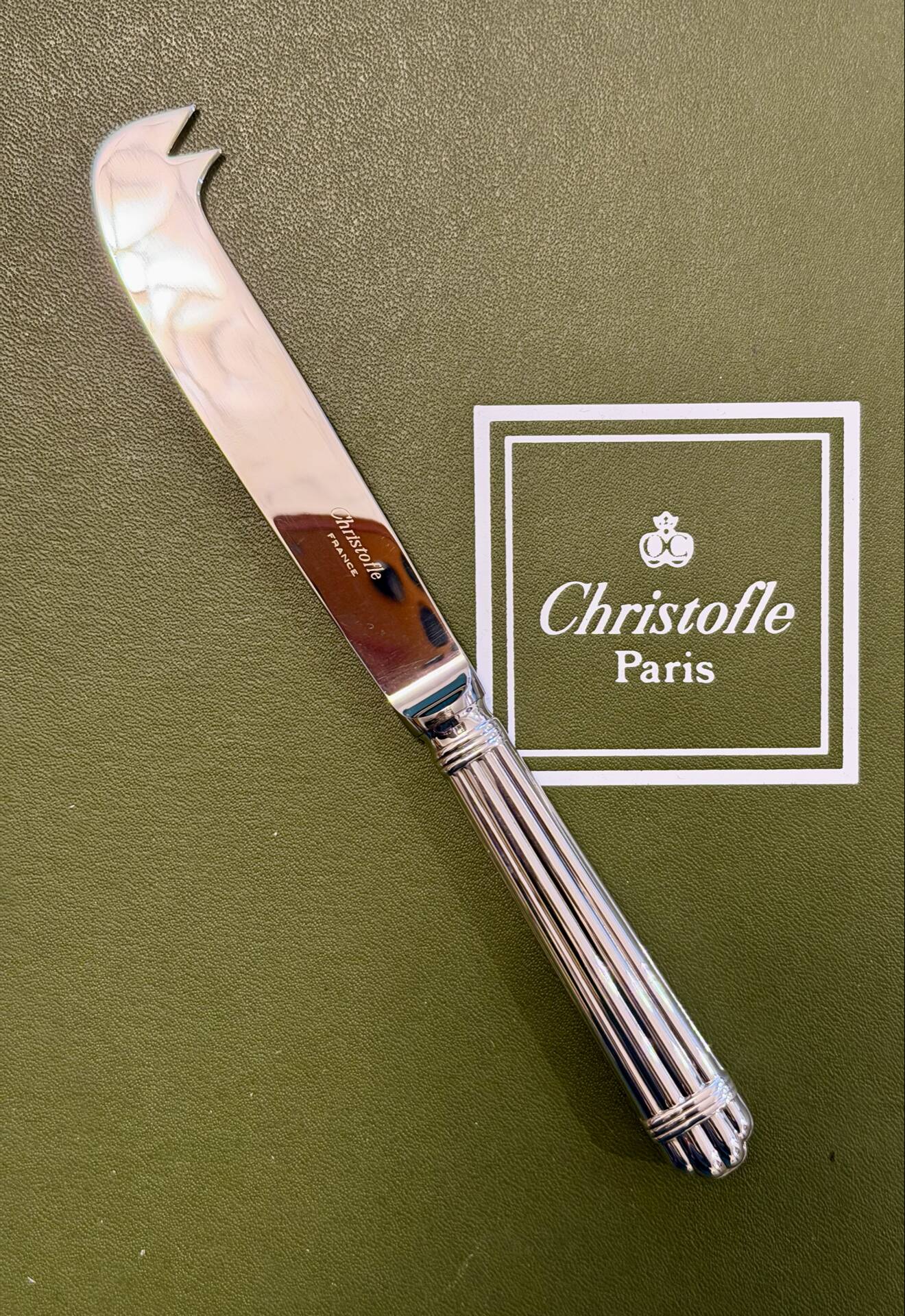 Christofle aria, cheese knife