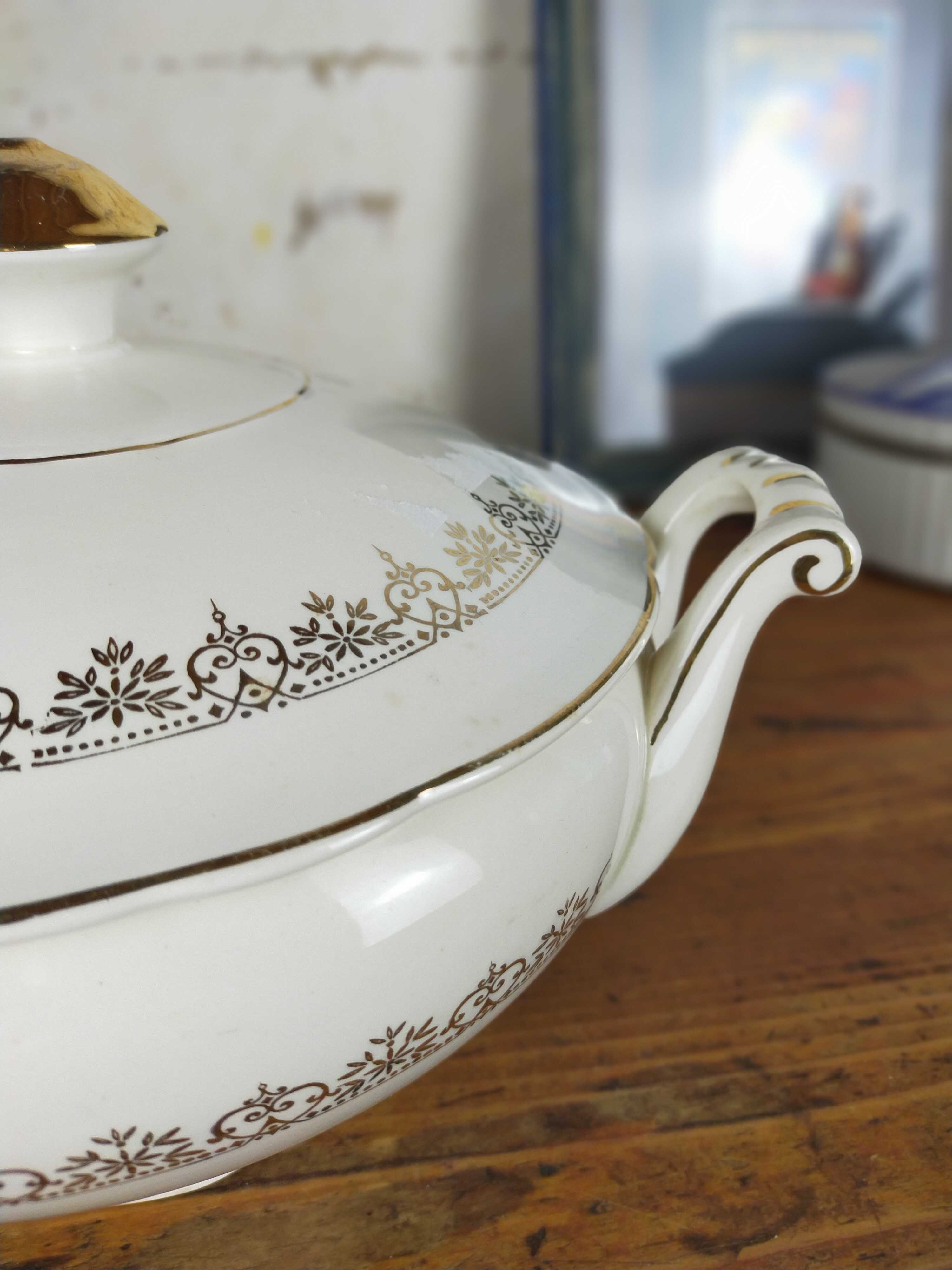 Villeroy and Boch tureen