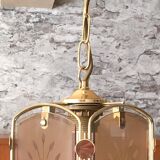 Art Deco pendant light in brass and chiseled polished glass