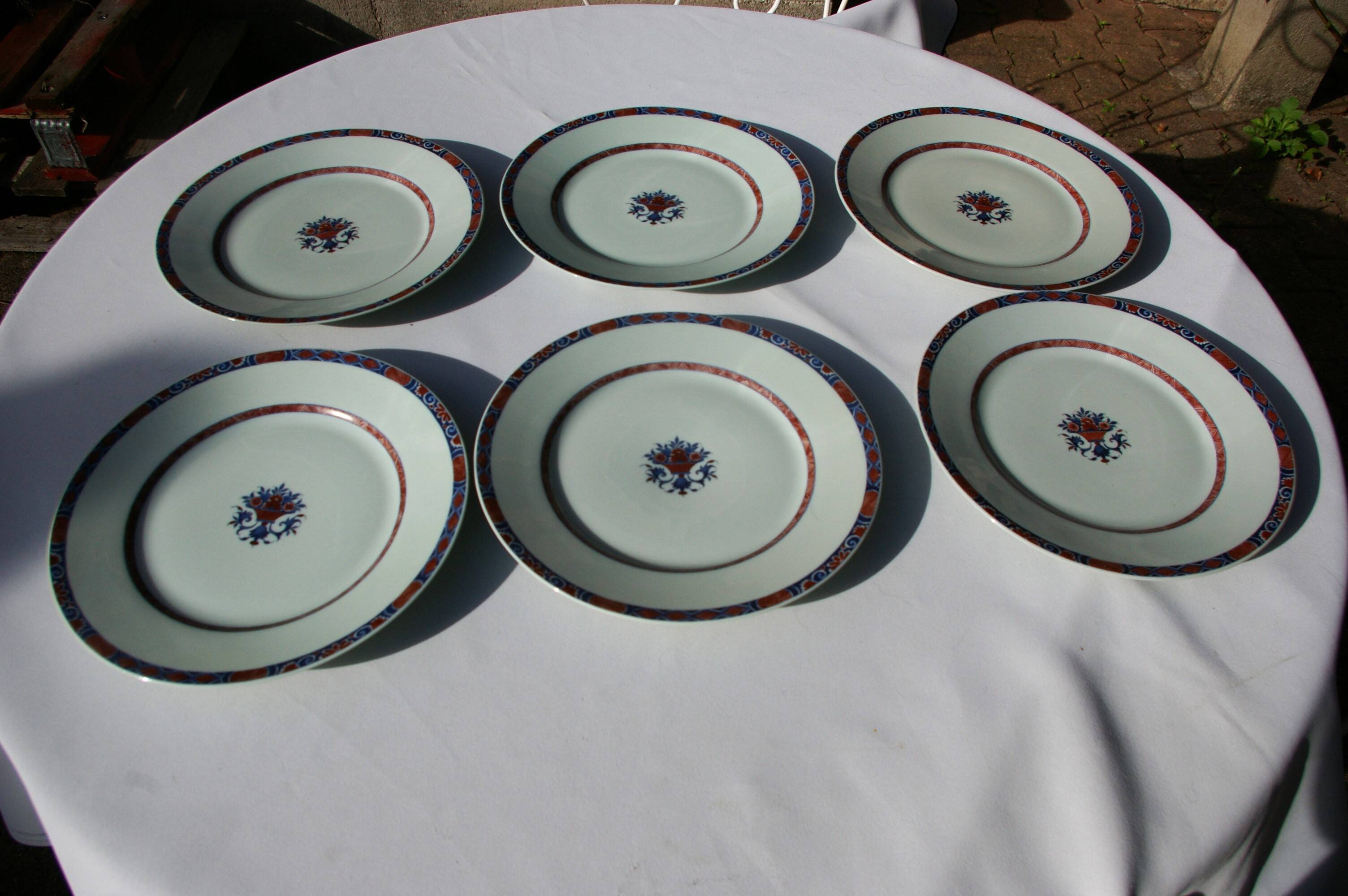 6 Flat plates in Limoges porcelain Raynaud Jumièges Vieux Rouen D24.5cm
