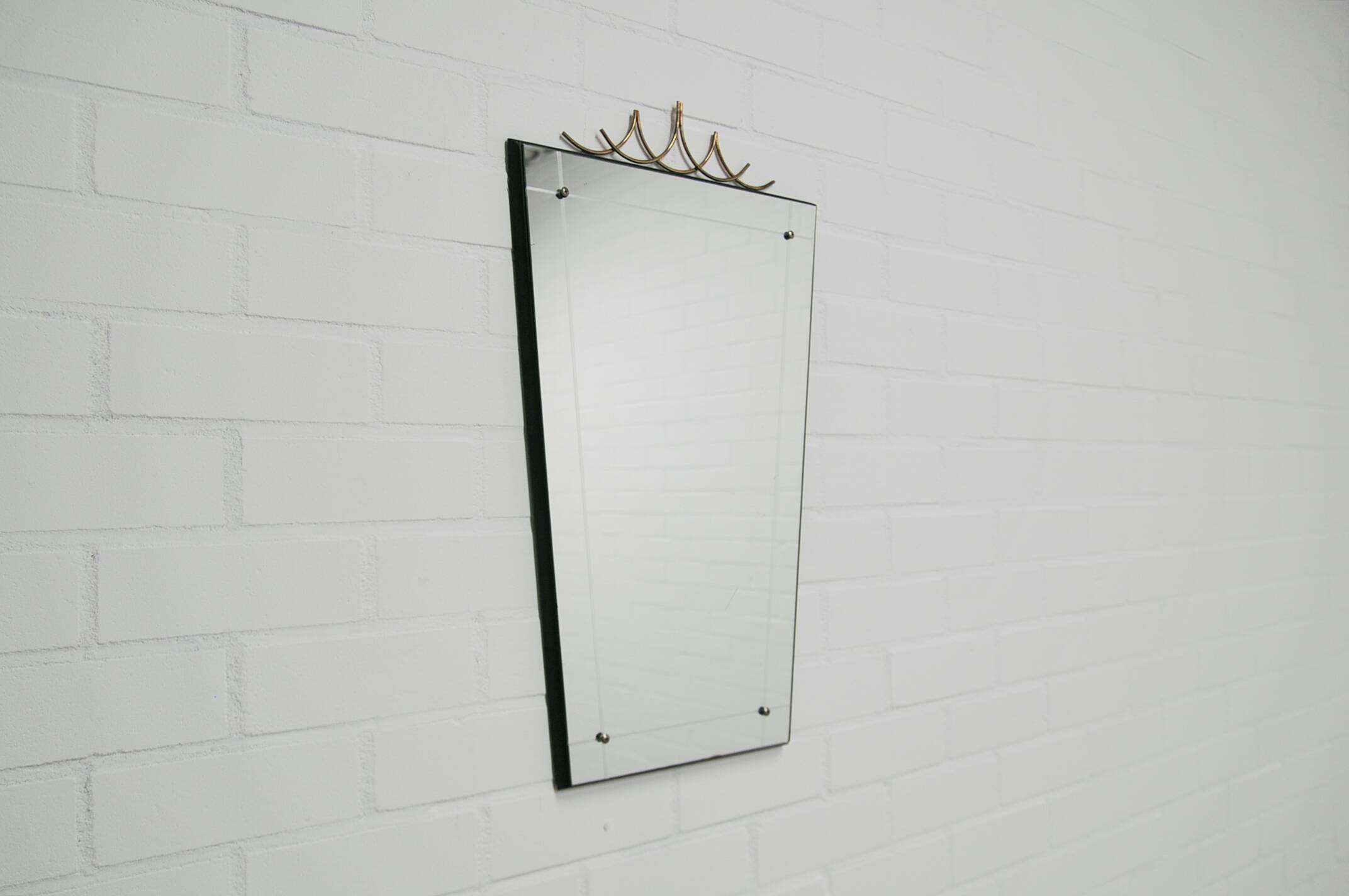 Vintage tapered mirror crown