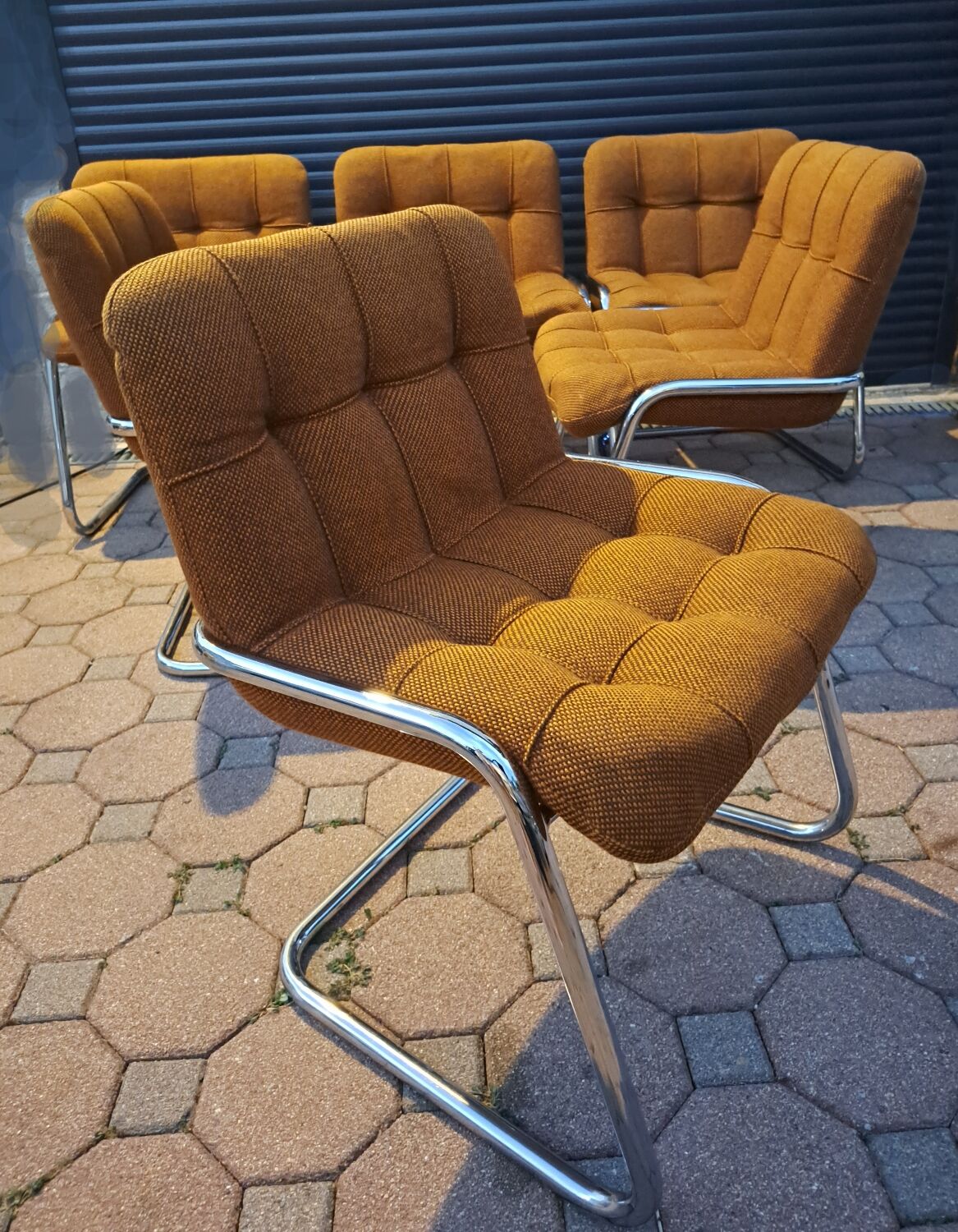Suite of 6 armchairs airborne storm yves christin

1970's
