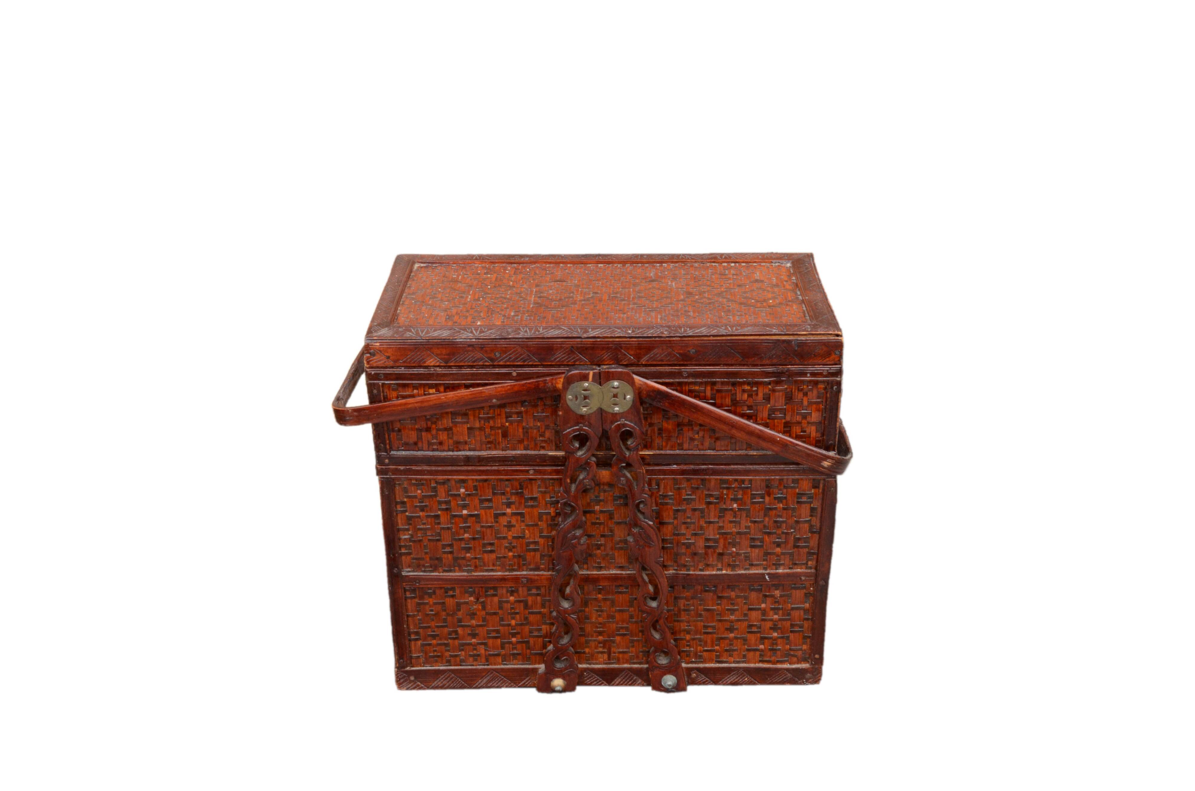 Rattan picnic basket, 20th century