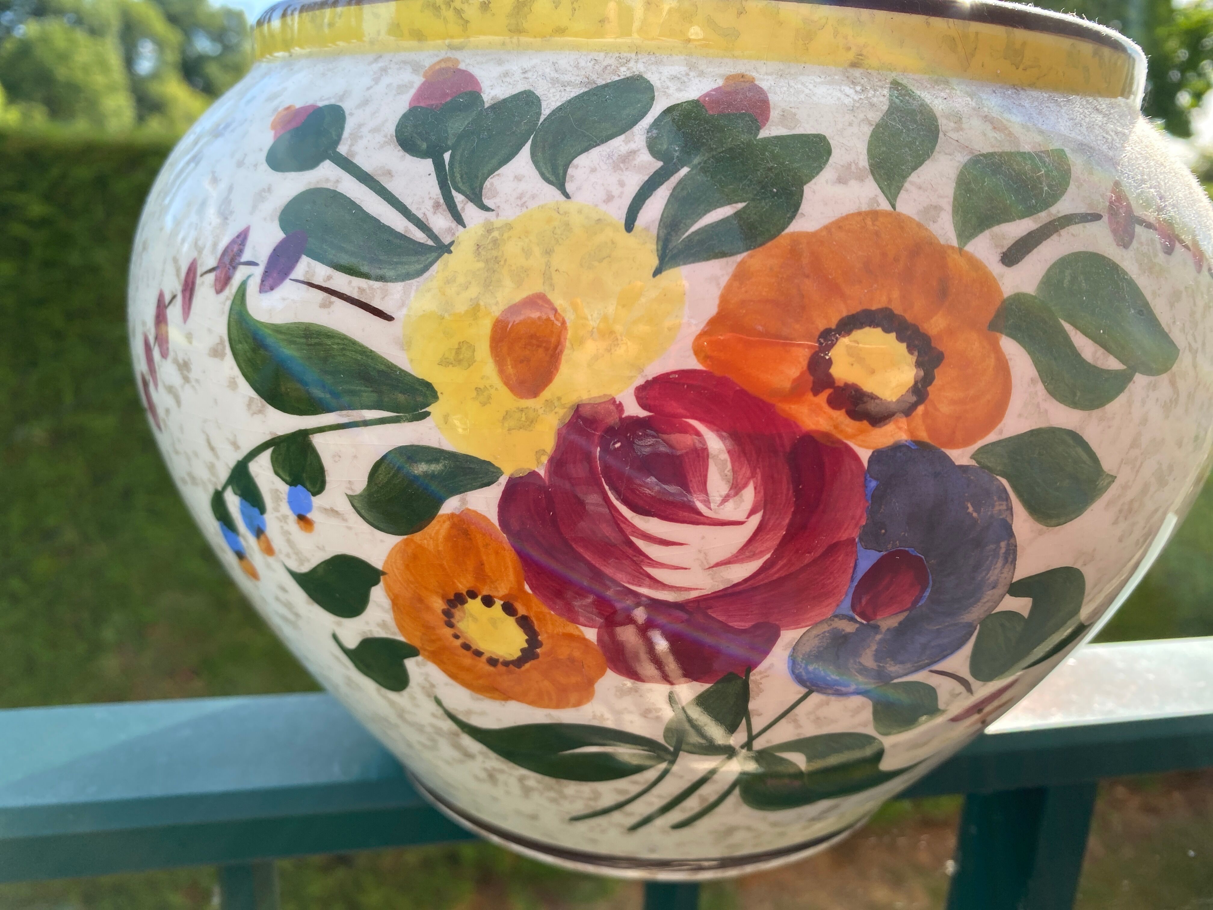Vintage longchamp floral pot pot cover