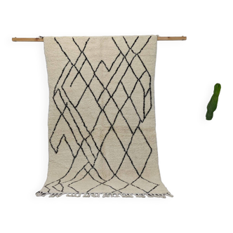 Moroccan Berber wool rug 234 x 140 cm