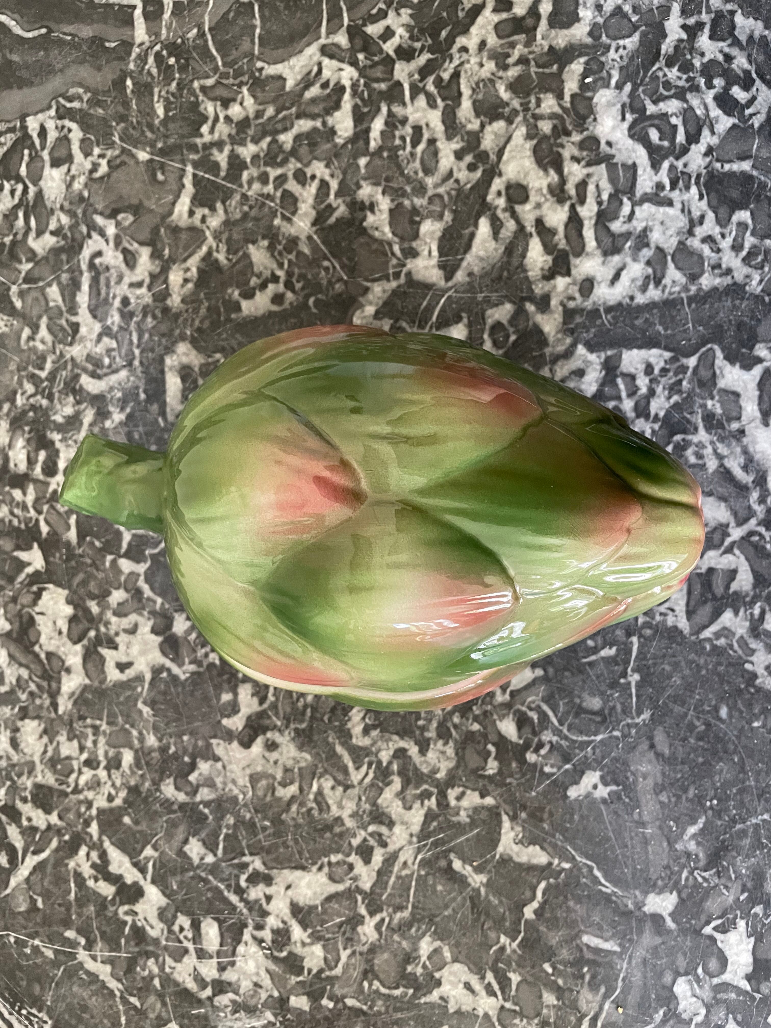 Artichoke-shaped dish