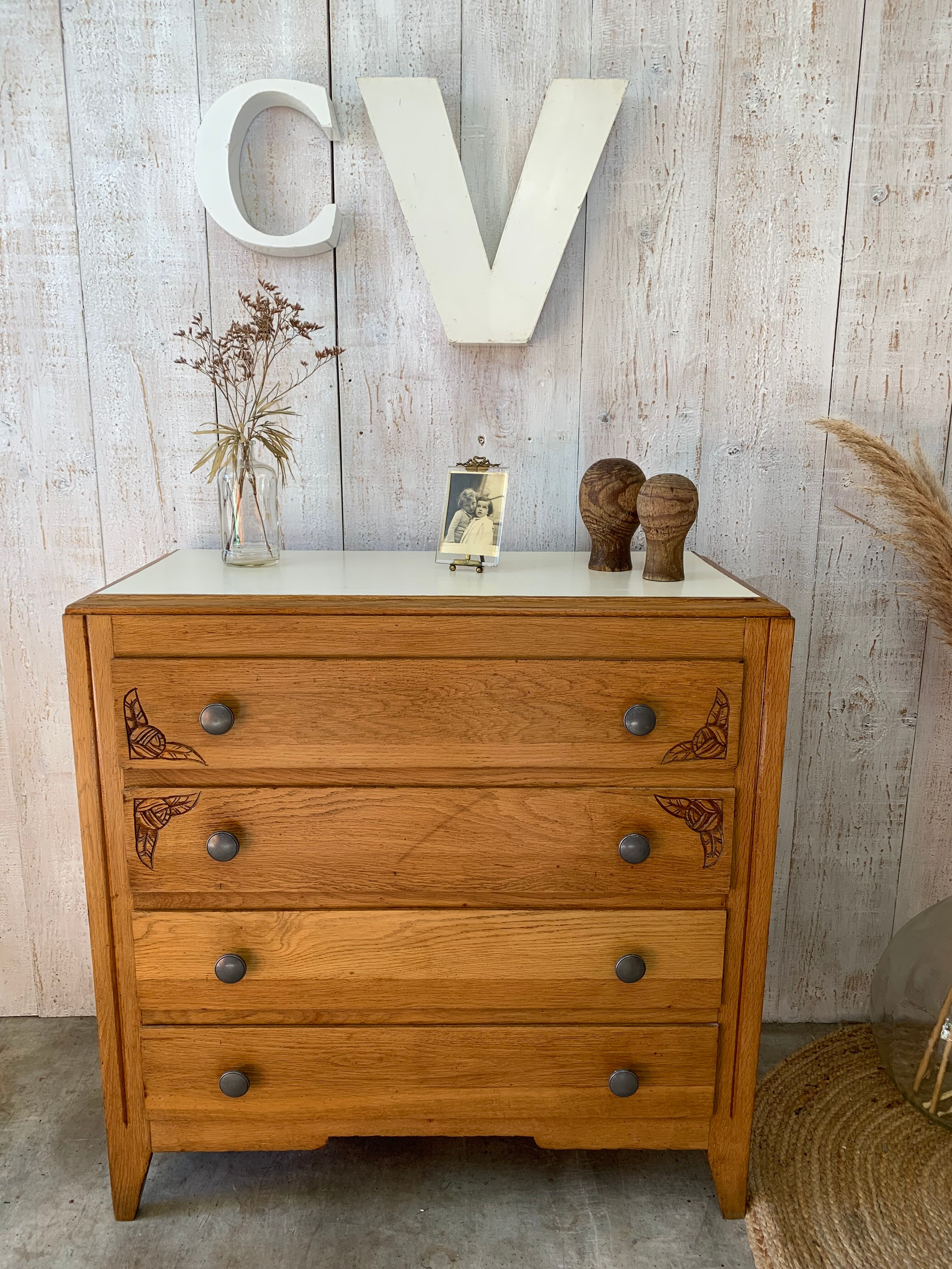 Vintage chest of drawers