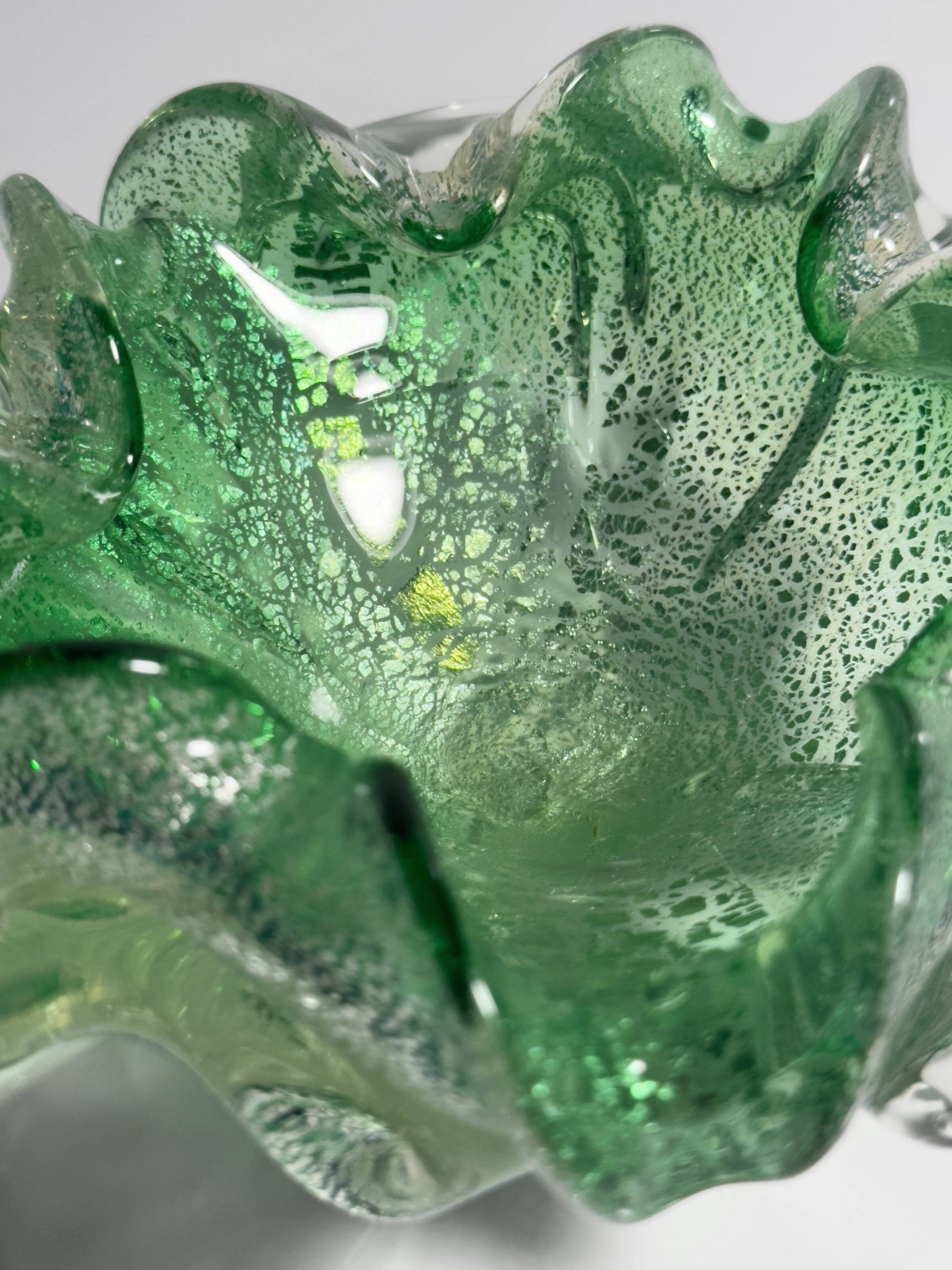 Green Silver leaf particles ash tray by Barovier Toso Murano