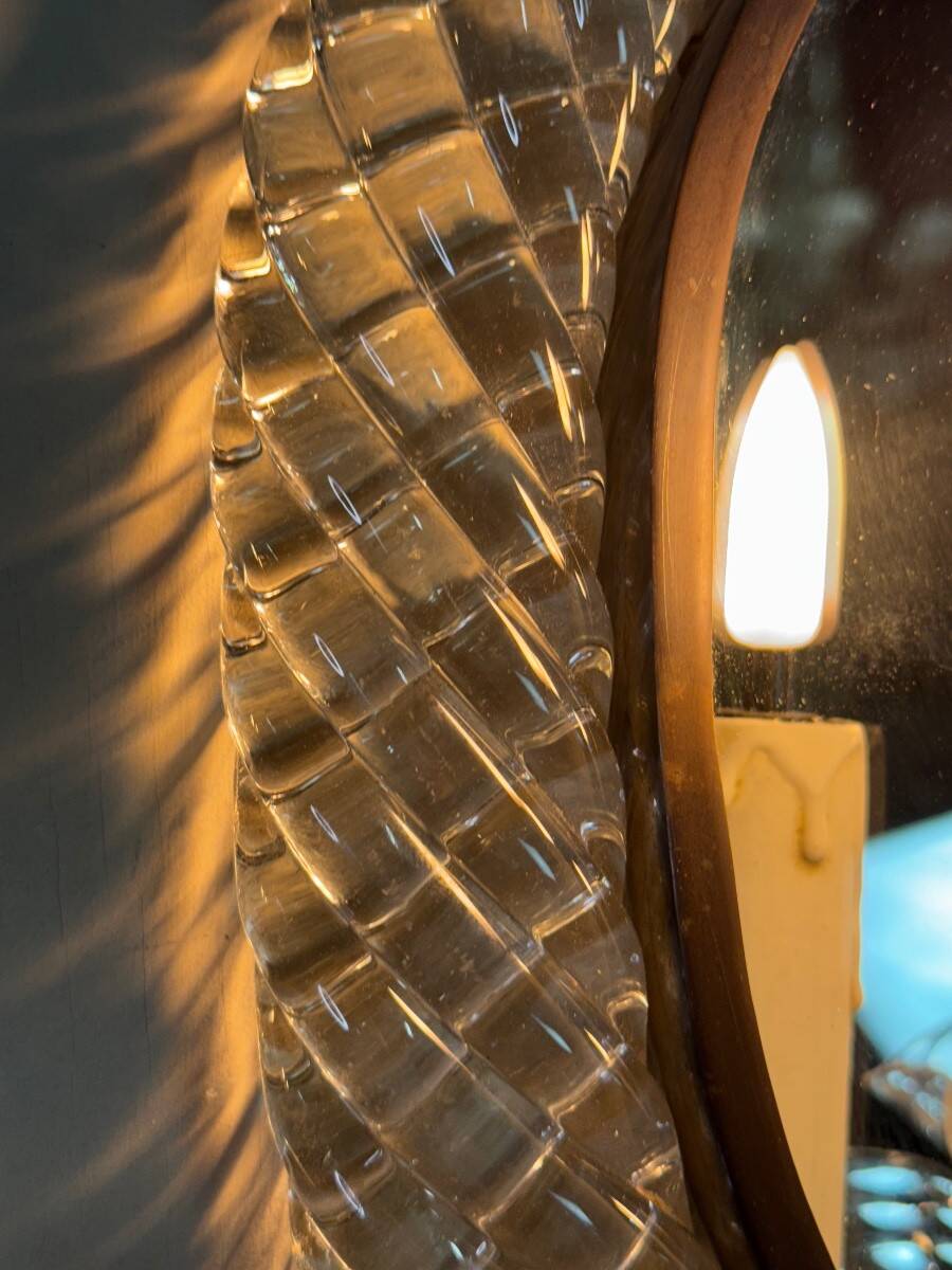 Pair of “trecchia” mirror wall lights, Venice, circa 1950, Murano glass inc.