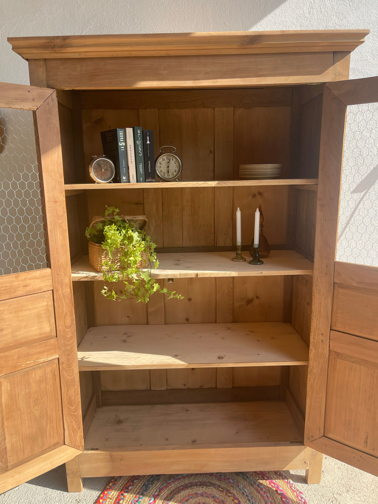 Armoire parisienne /vaisselier/bibliothèque