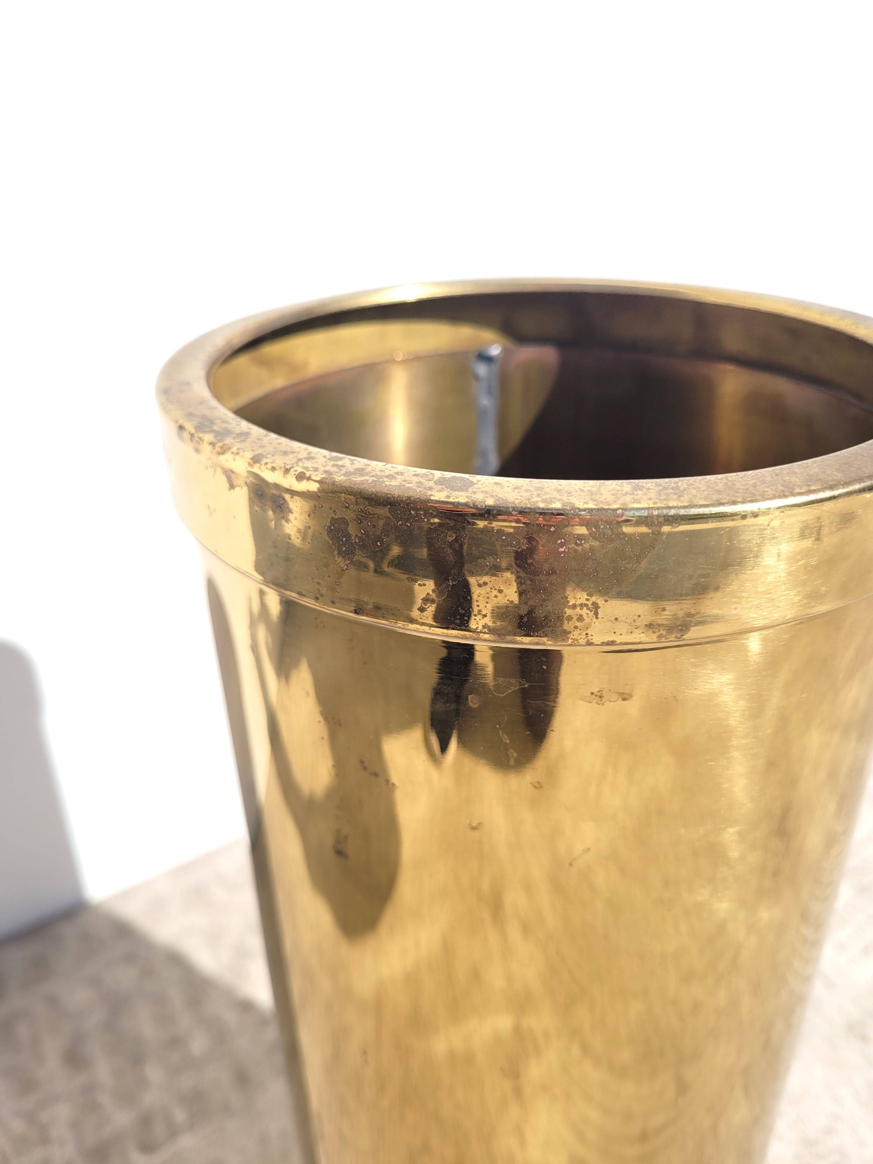 Umbrella stand in golden brass