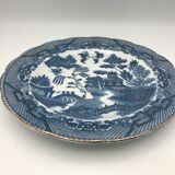 Ancienne assiette en faïence avec décor de paysage d’asie 19,5 cm
