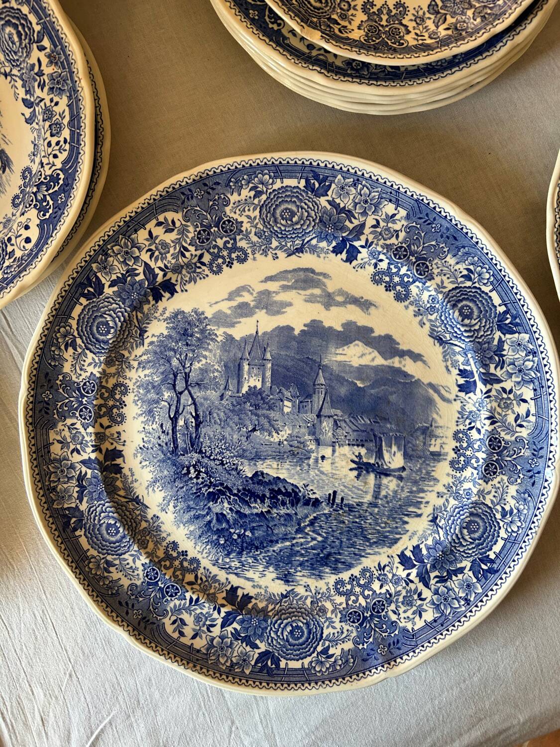 Complete service set of Burgenland blue plates Villeroy & Boch