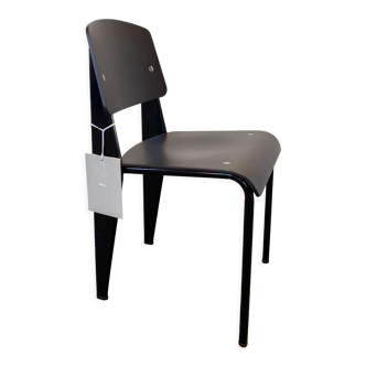 Chaise modèle "standard" design Jean Prouvé 1953, édition contemporaine par Vitra