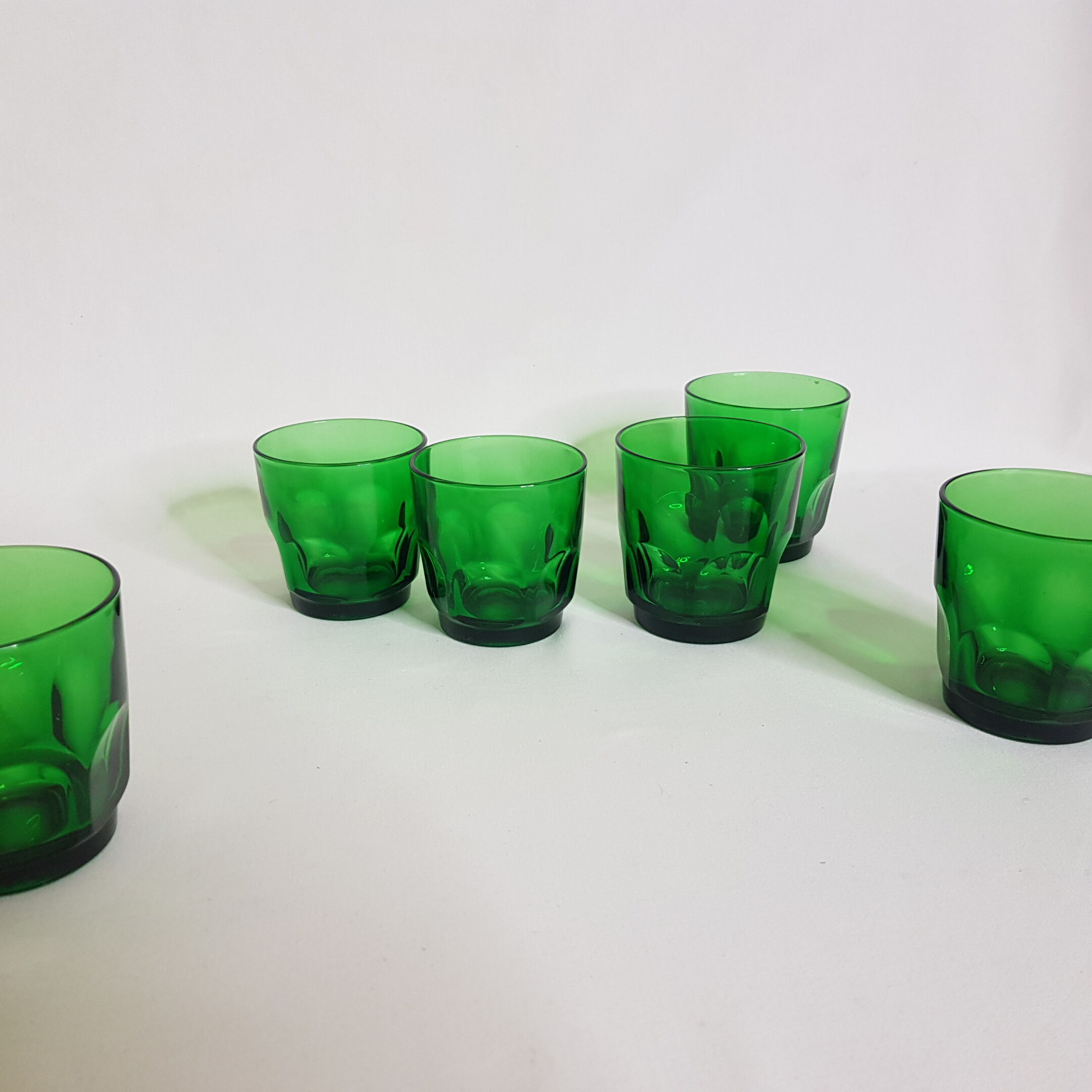 Lot of 6 vintage glasses (4-2) emerald green