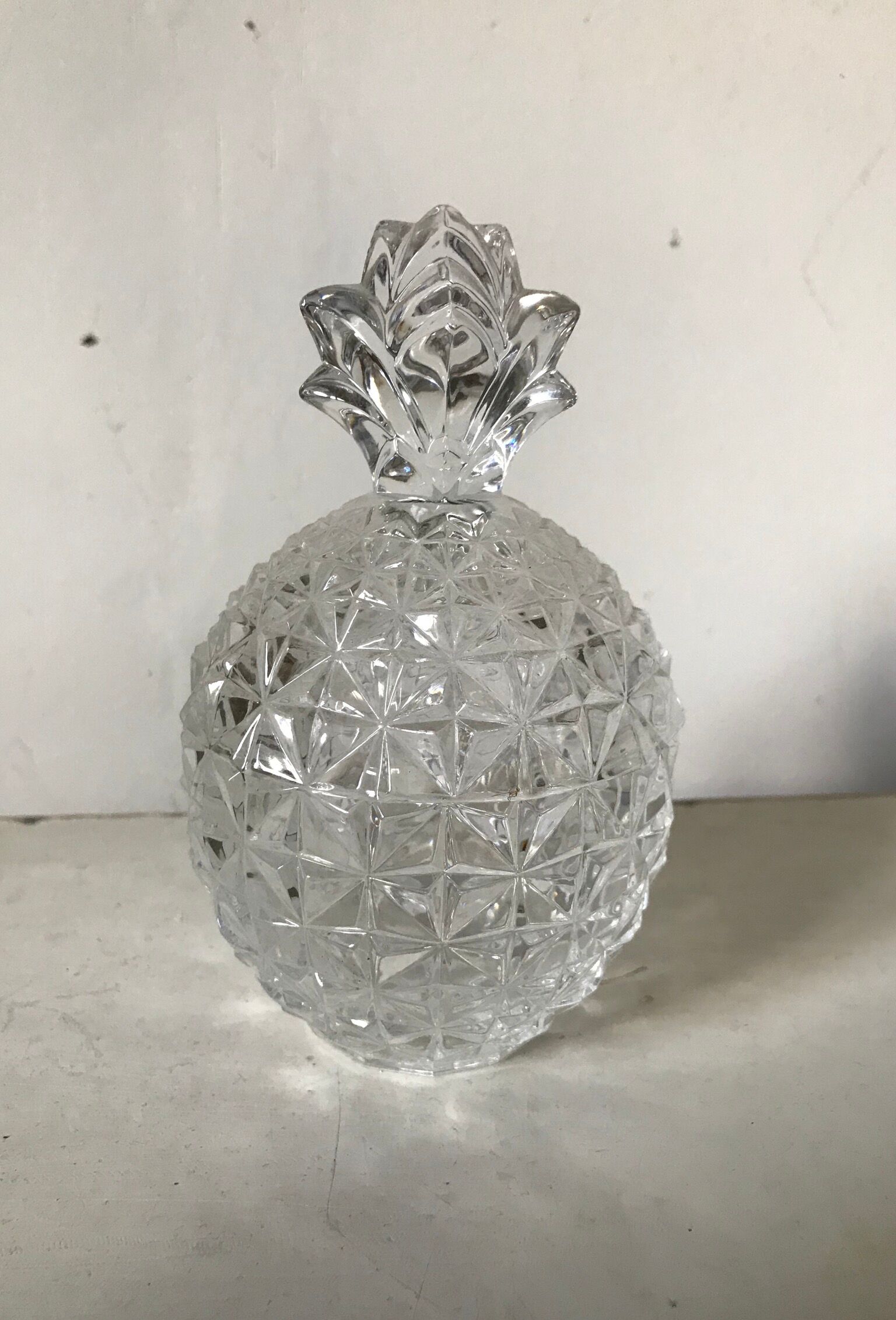 Crystal pineapple candy box