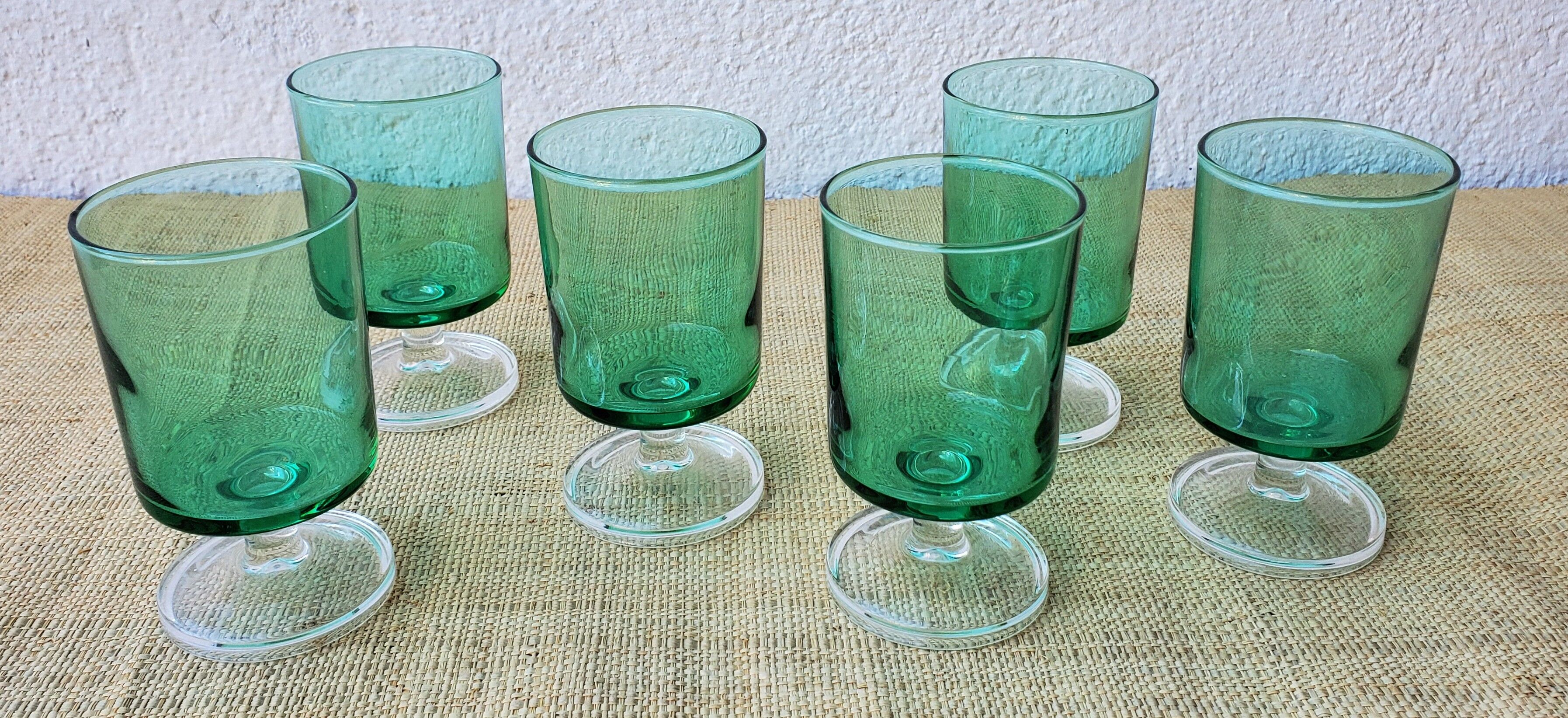 6 wine glasses, 70s
