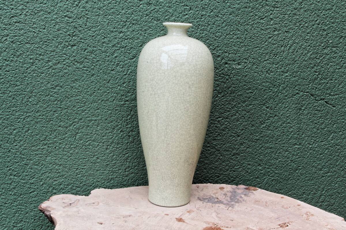 Cracked porcelain vase from China