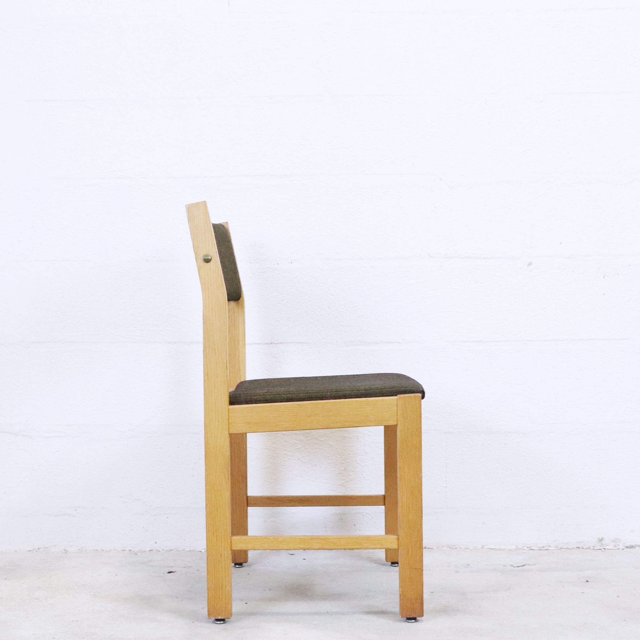 Jeu de chaises scandinave Suède 1960
