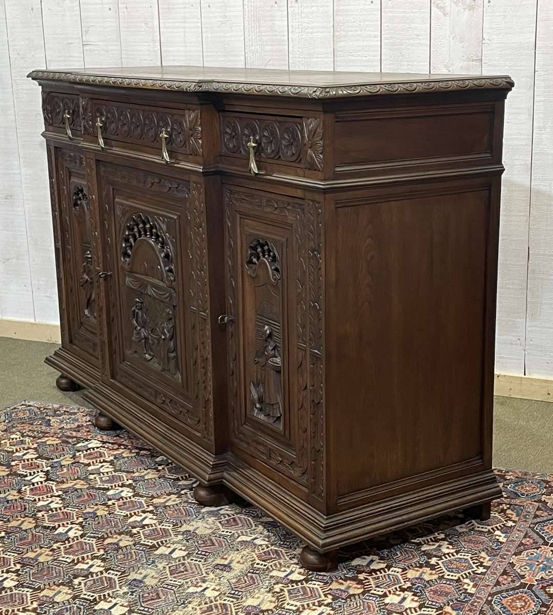 1930s Breton chestnut sideboard