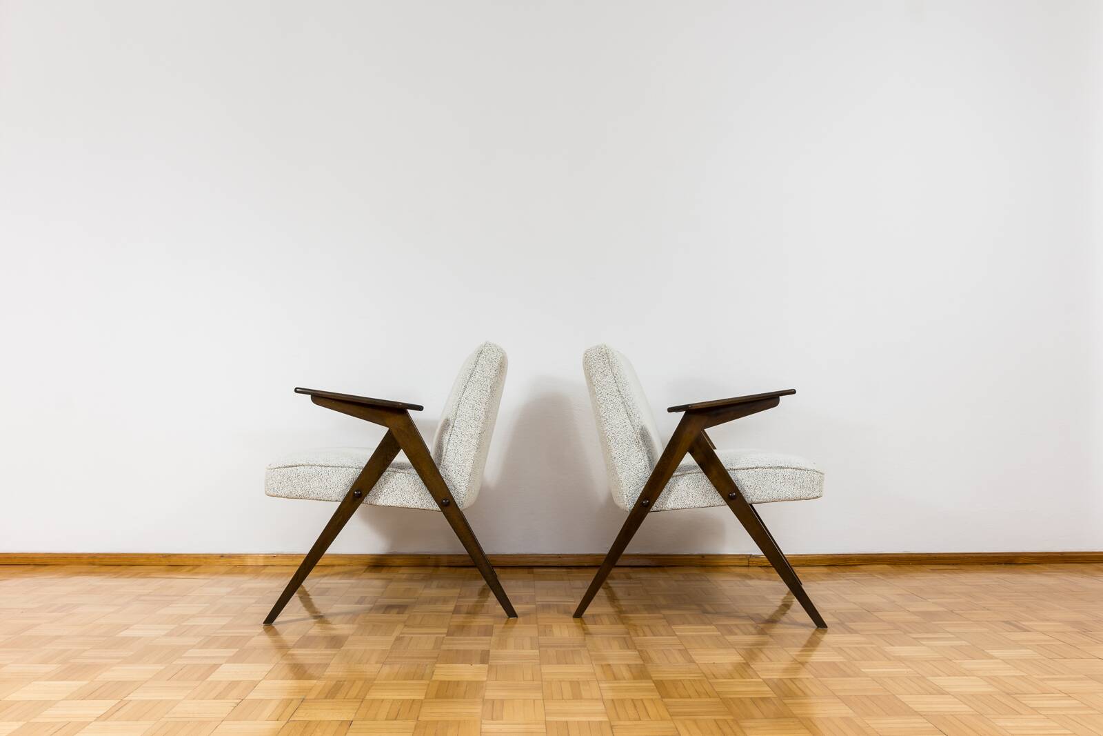Pair of Model 300 177 Bunny Armchairs, 1960s