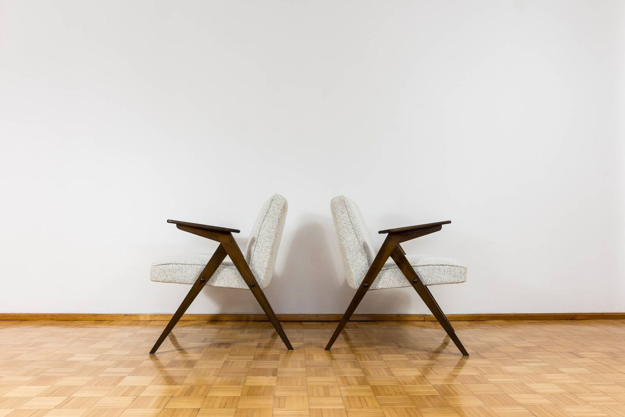 Pair of Model 300 177 Bunny Armchairs, 1960s