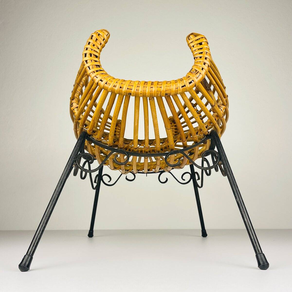 Magazine rack or vintage rattan stand, Italy, 1960s