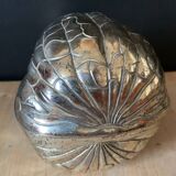 Walnut-shaped box in silver metal