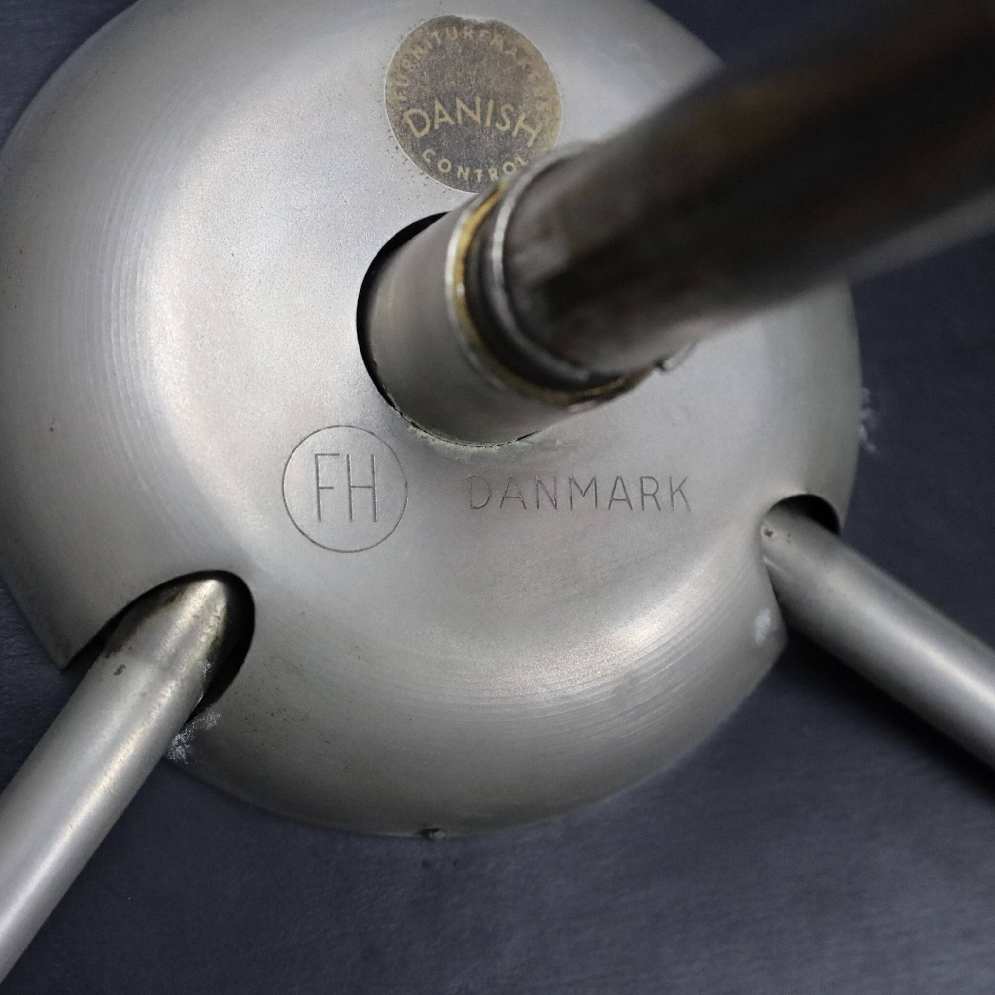 Arne Jacobsen Model 3217 office chair for Fritz Hansen, first edition, 1950s