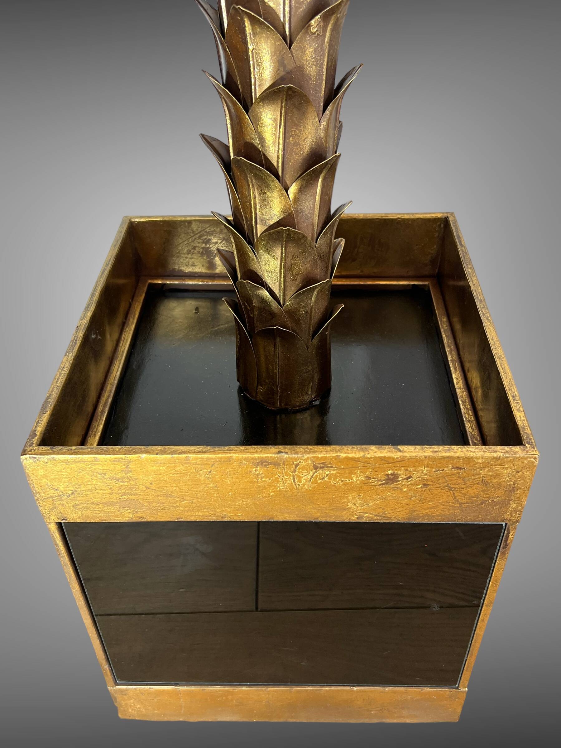 "jansen" style lamp in the shape of a palm tree in golden metal, 181 cm tall