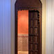 Porte marocaine de riad en bois sculpté à la main
