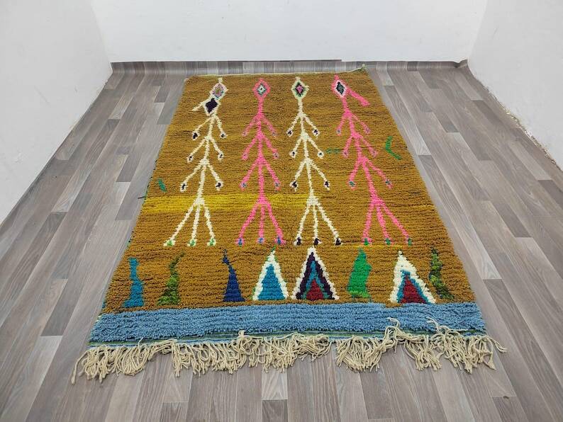 Traditional Moroccan rug 250cm x 150cm