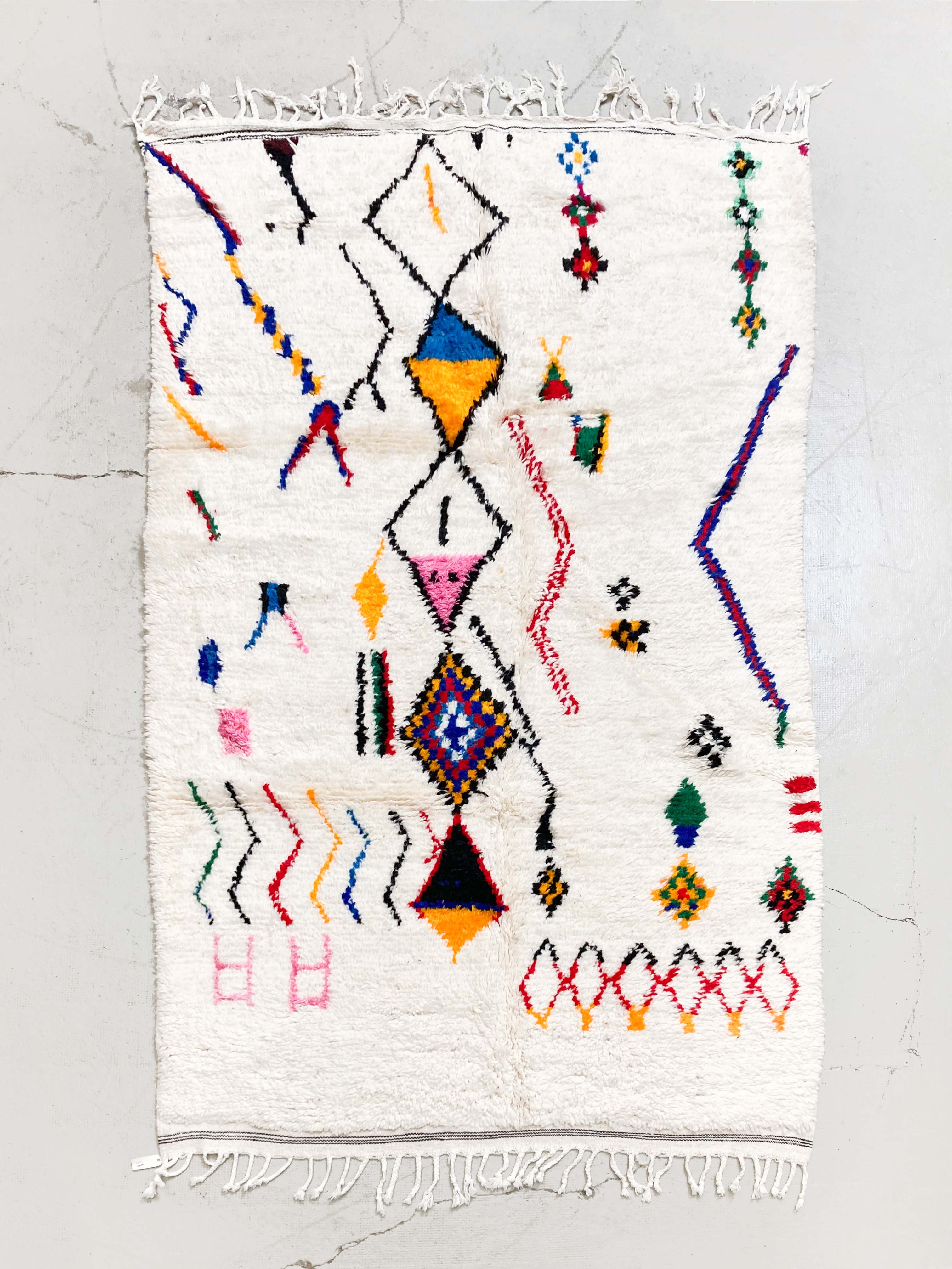Berber carpet Azilal ecru with colorful patterns 2,33x1,40m