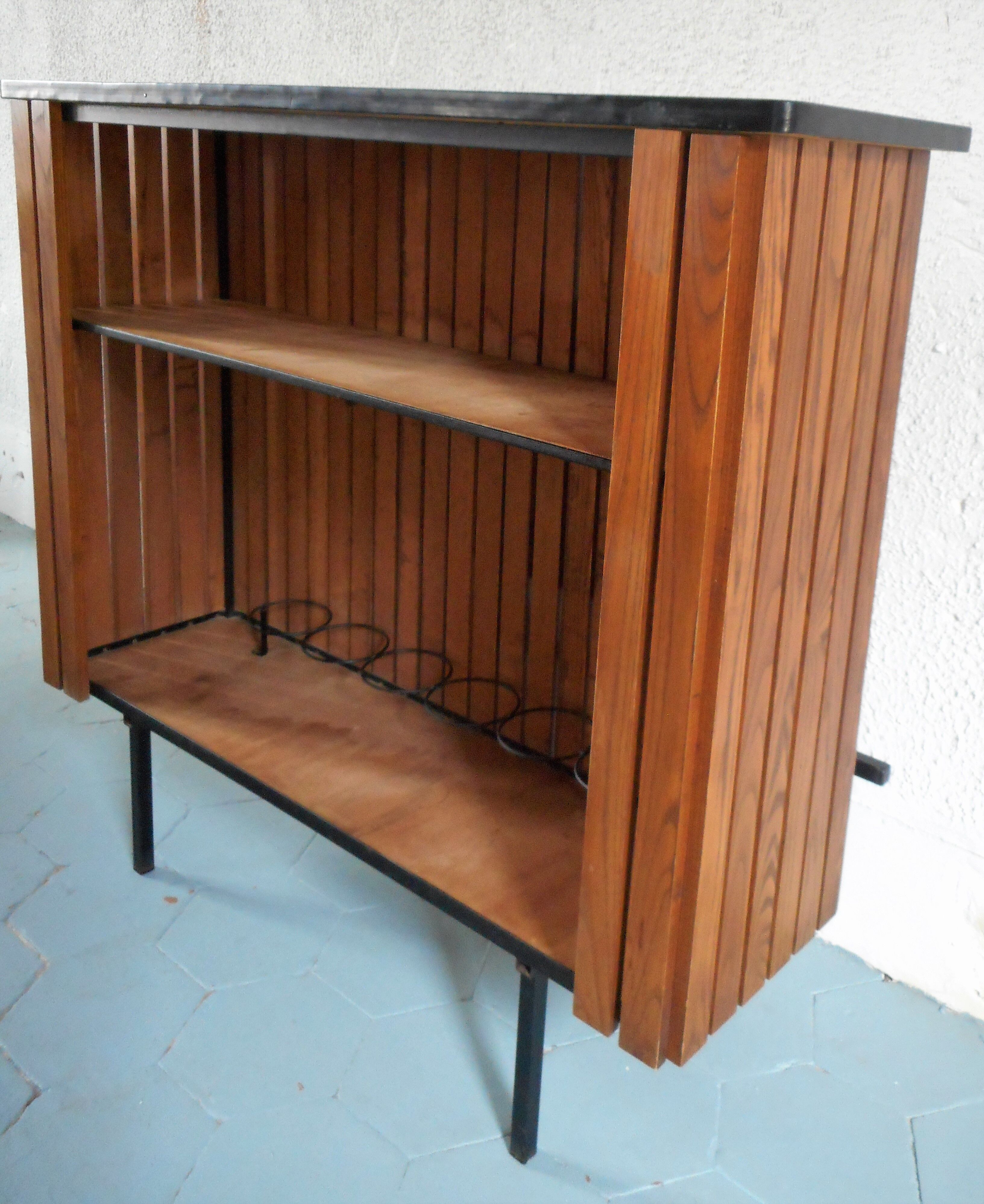 Bar 50s