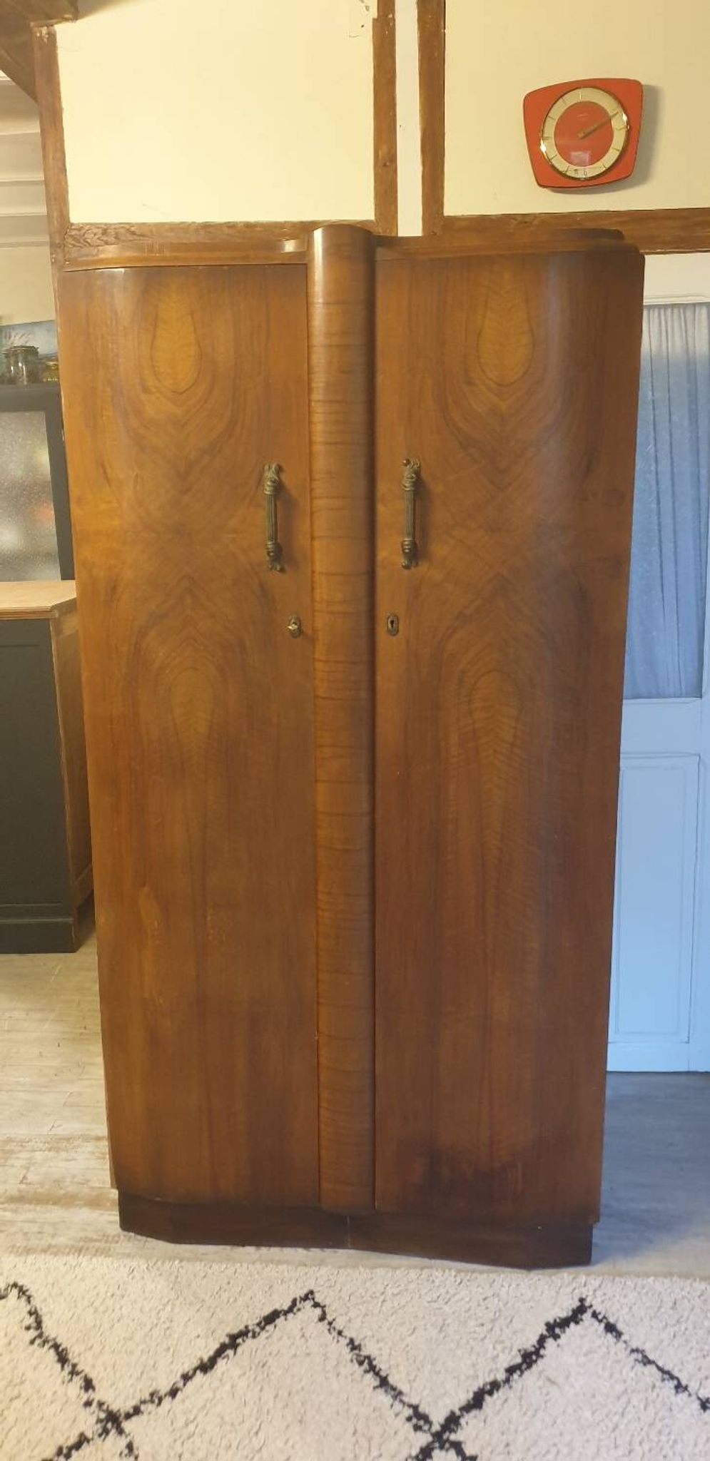 Shrager English Wardrobe